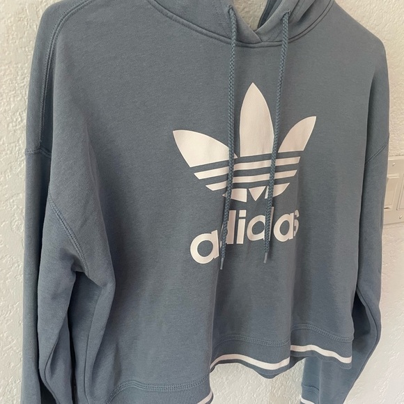 Adidas Blue and White Sweater with Iconic Logo - Picture 6 of 6